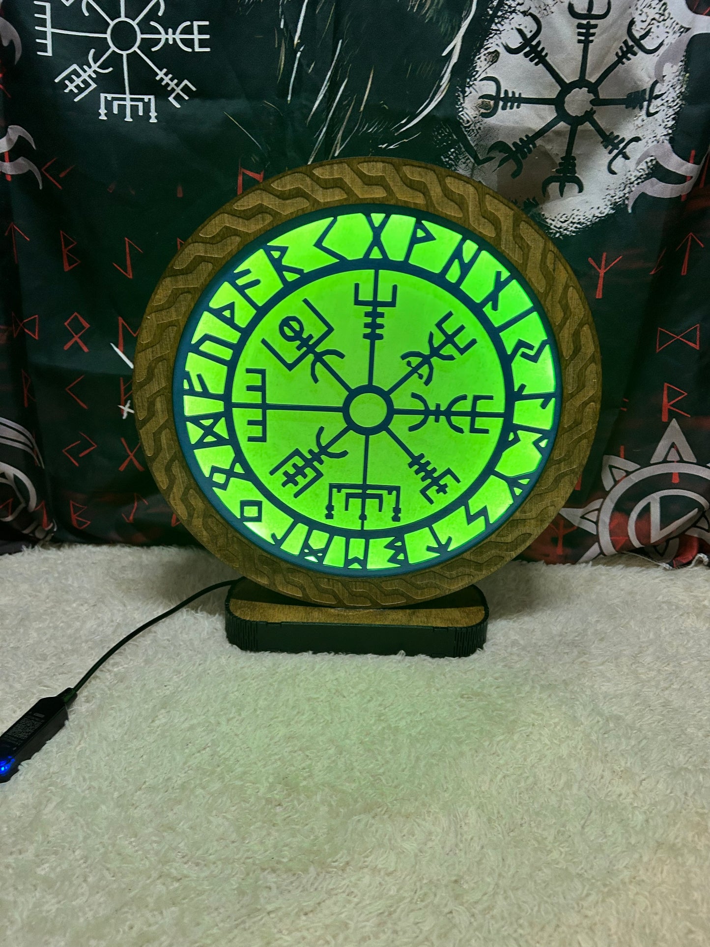 Vegvisir Lamp