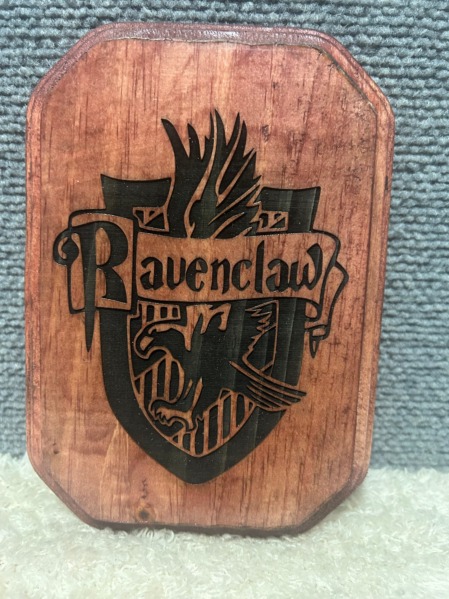 Potter Small Wall Crest
