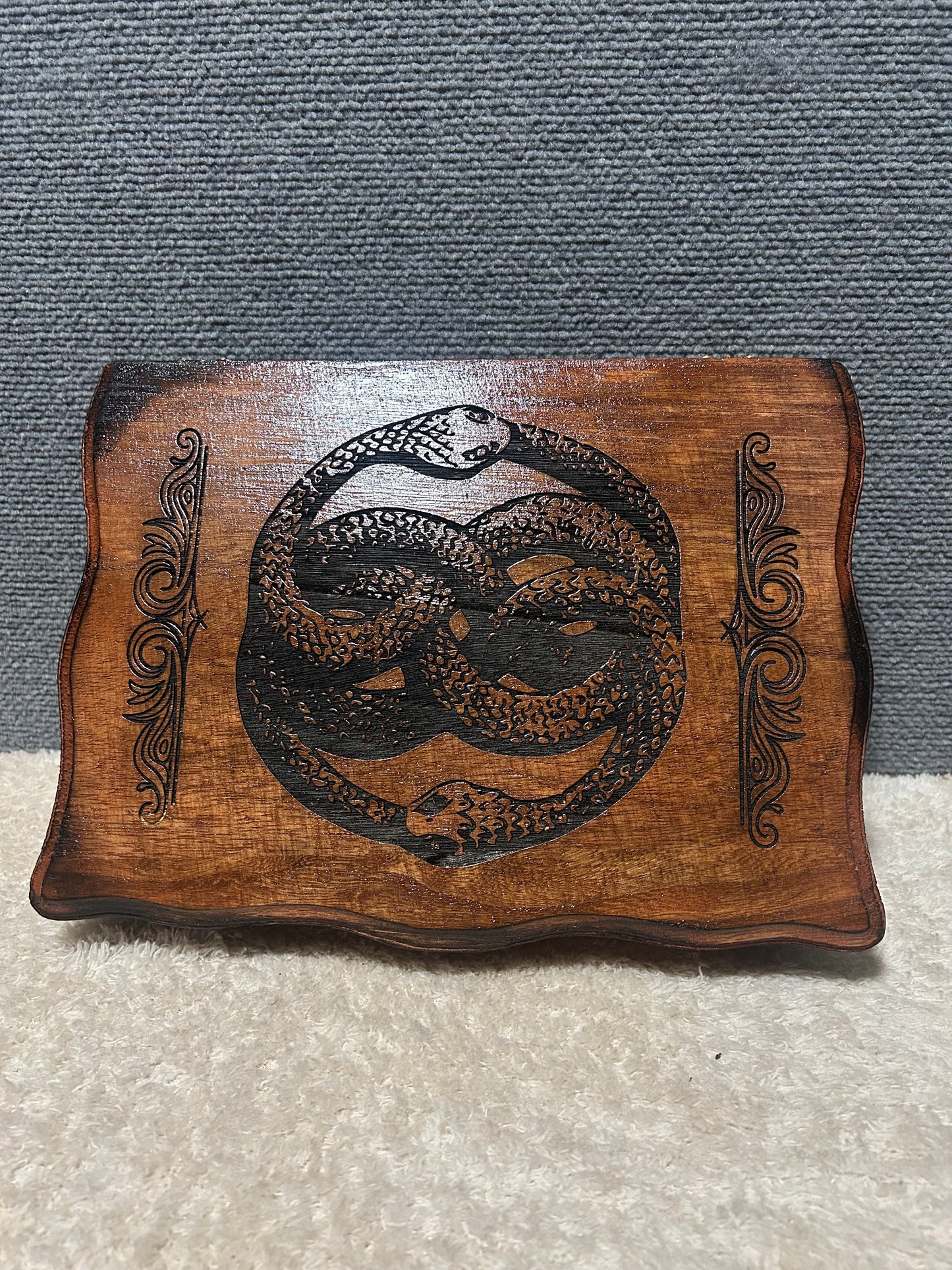 Ouroboros Box