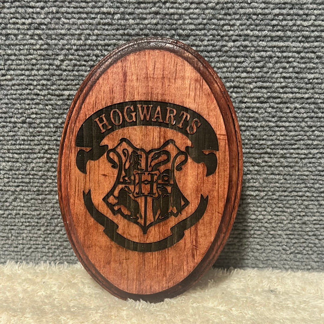 Potter Small Wall Crest