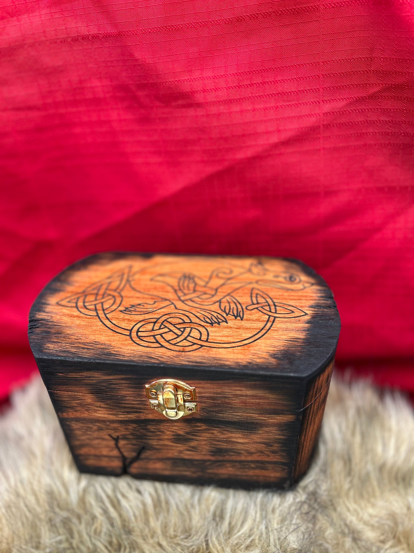 Celtic Hound Knot Box