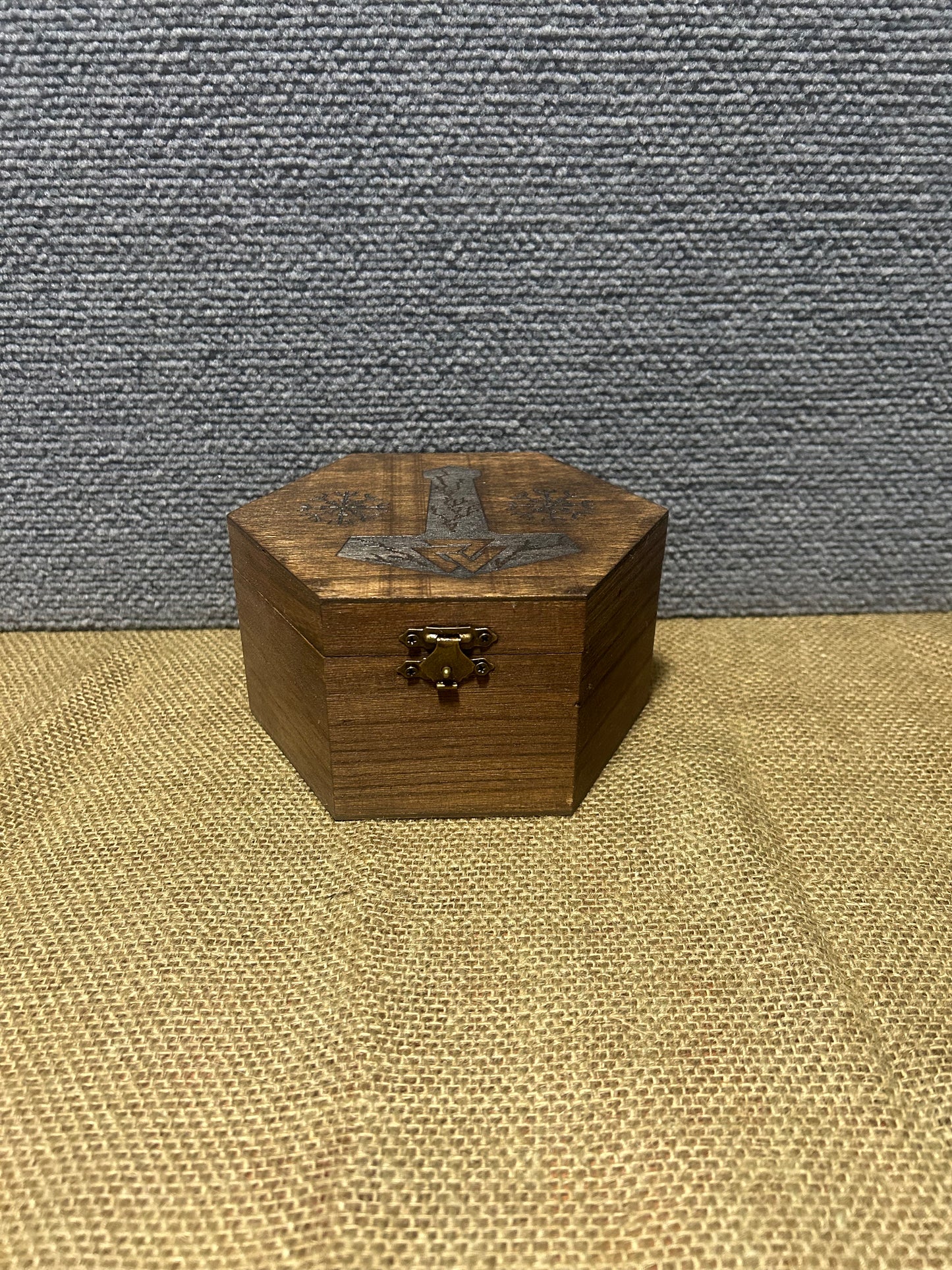 Mjolnir Box