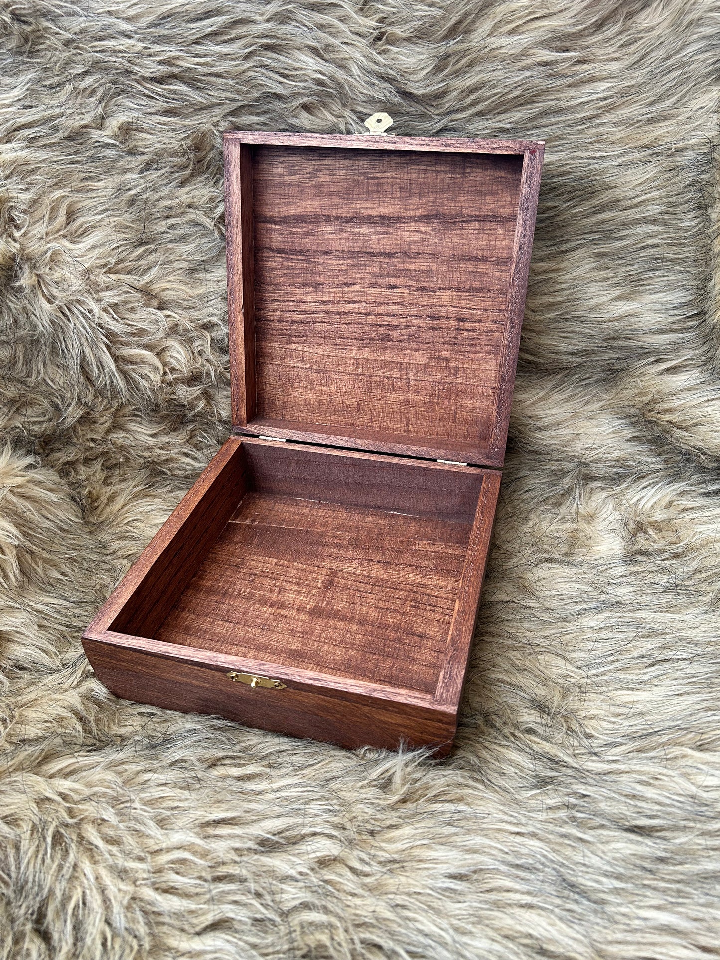 Troll Cross (aka Trollkors) Box