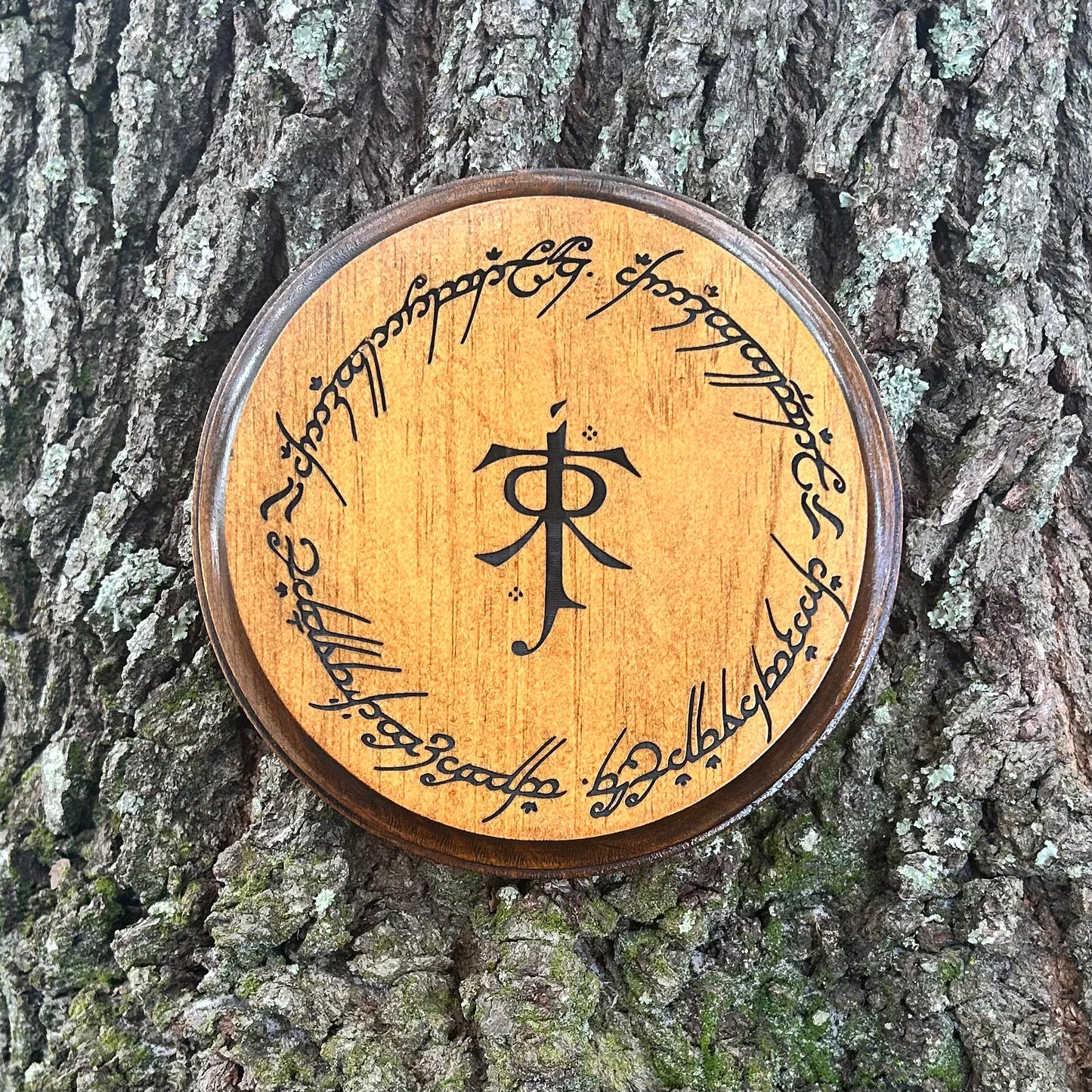 Tolkien insignia