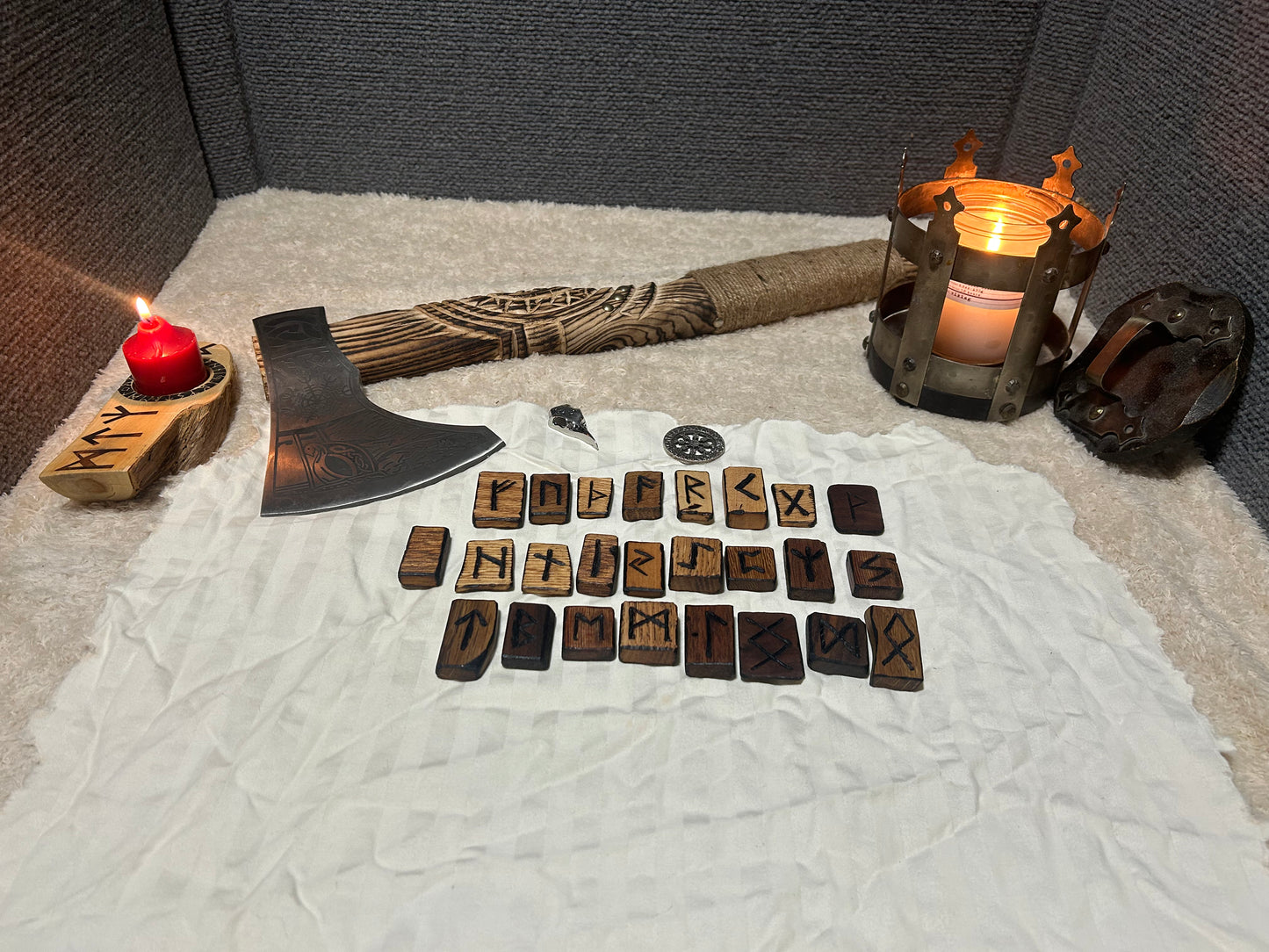 Rune Set: Mixed Wood Tiles